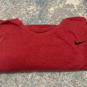 nike t shirt
